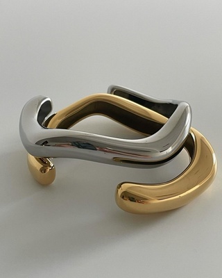 Swirl bangle (Gold)