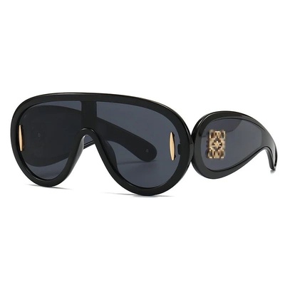 L Sunnies Black