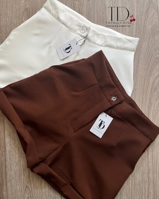 Jaime Shorts White