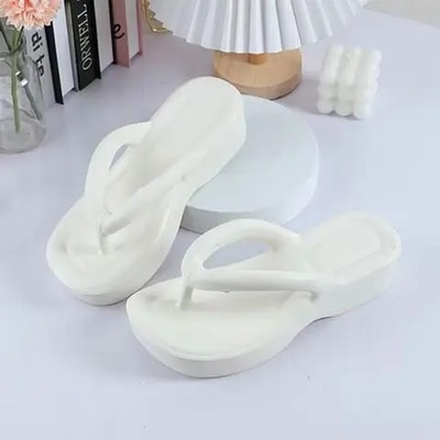 Sandy Flip flops White (Size 39 & 42)